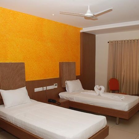 Hotel Pla Amrith Inn Tiruchirappalli מראה חיצוני תמונה